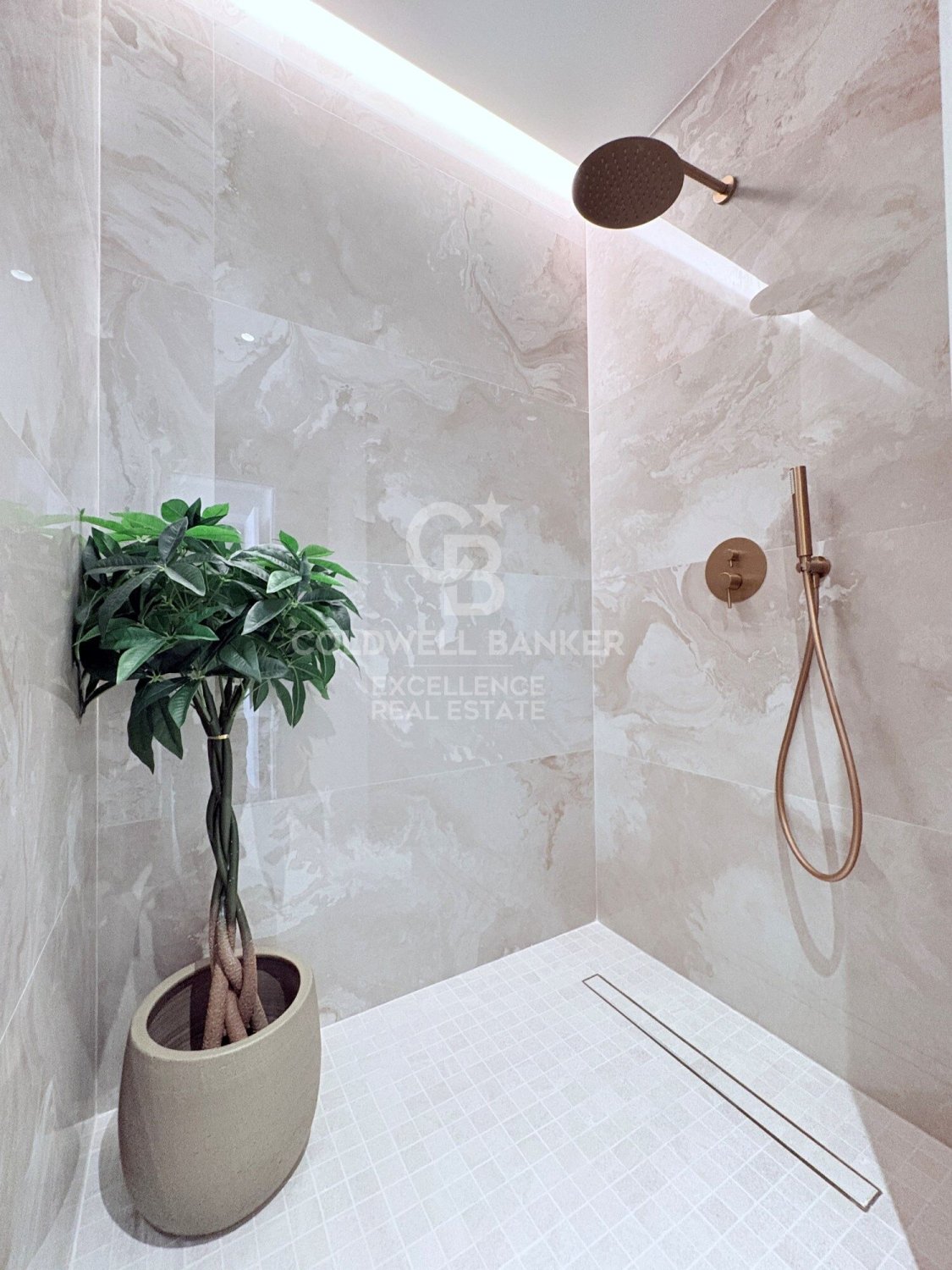 Huoneisto Valencia, Espanja 3 makuuhuonetta, 153 m2 No. 178436
