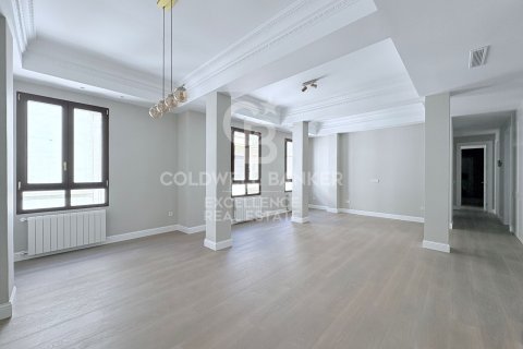 Apartament w Valencia, Hiszpania 3 sypialnie, 153 mkw. nr 178436