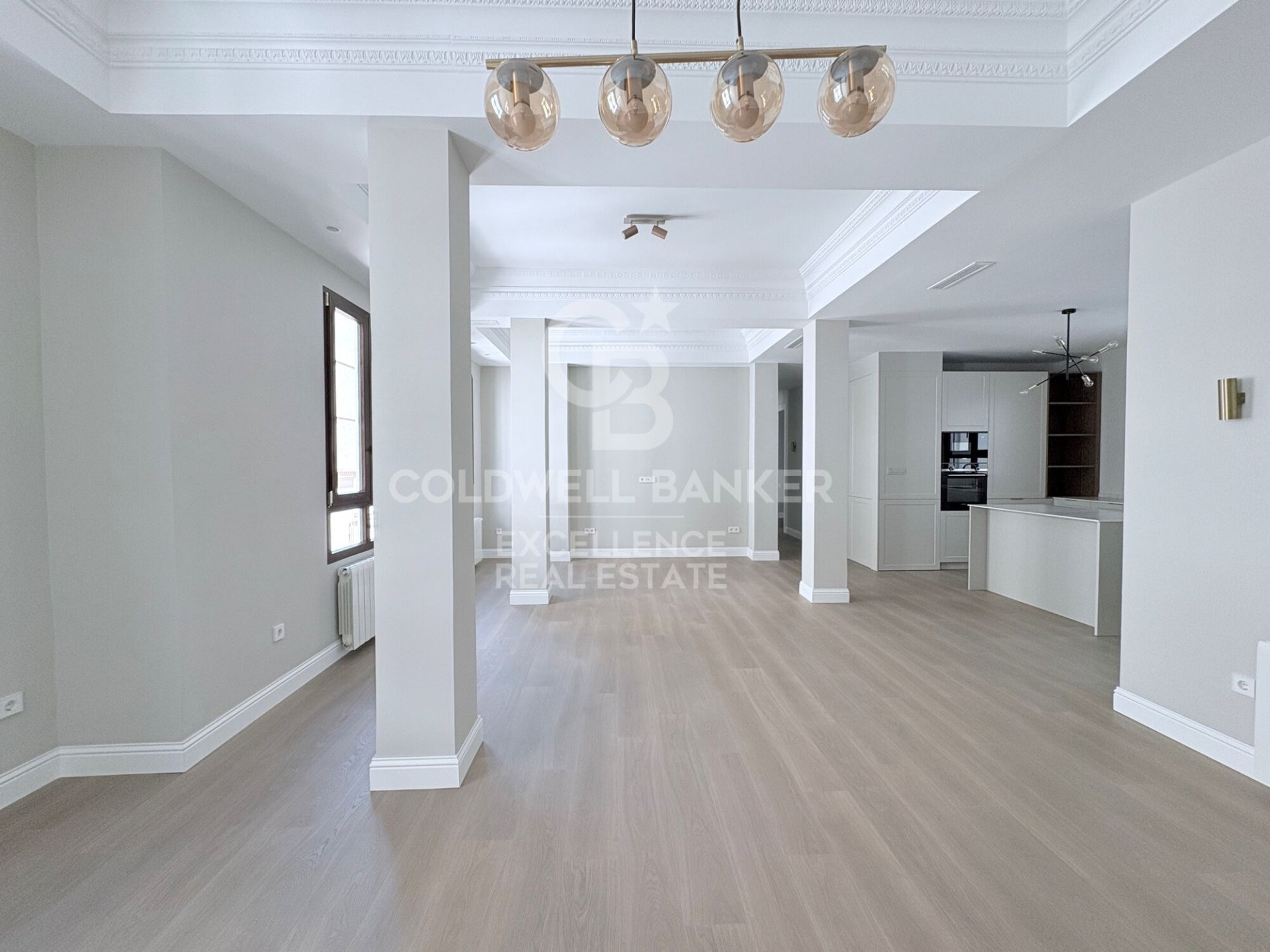 Huoneisto Valencia, Espanja 3 makuuhuonetta, 153 m2 No. 178436