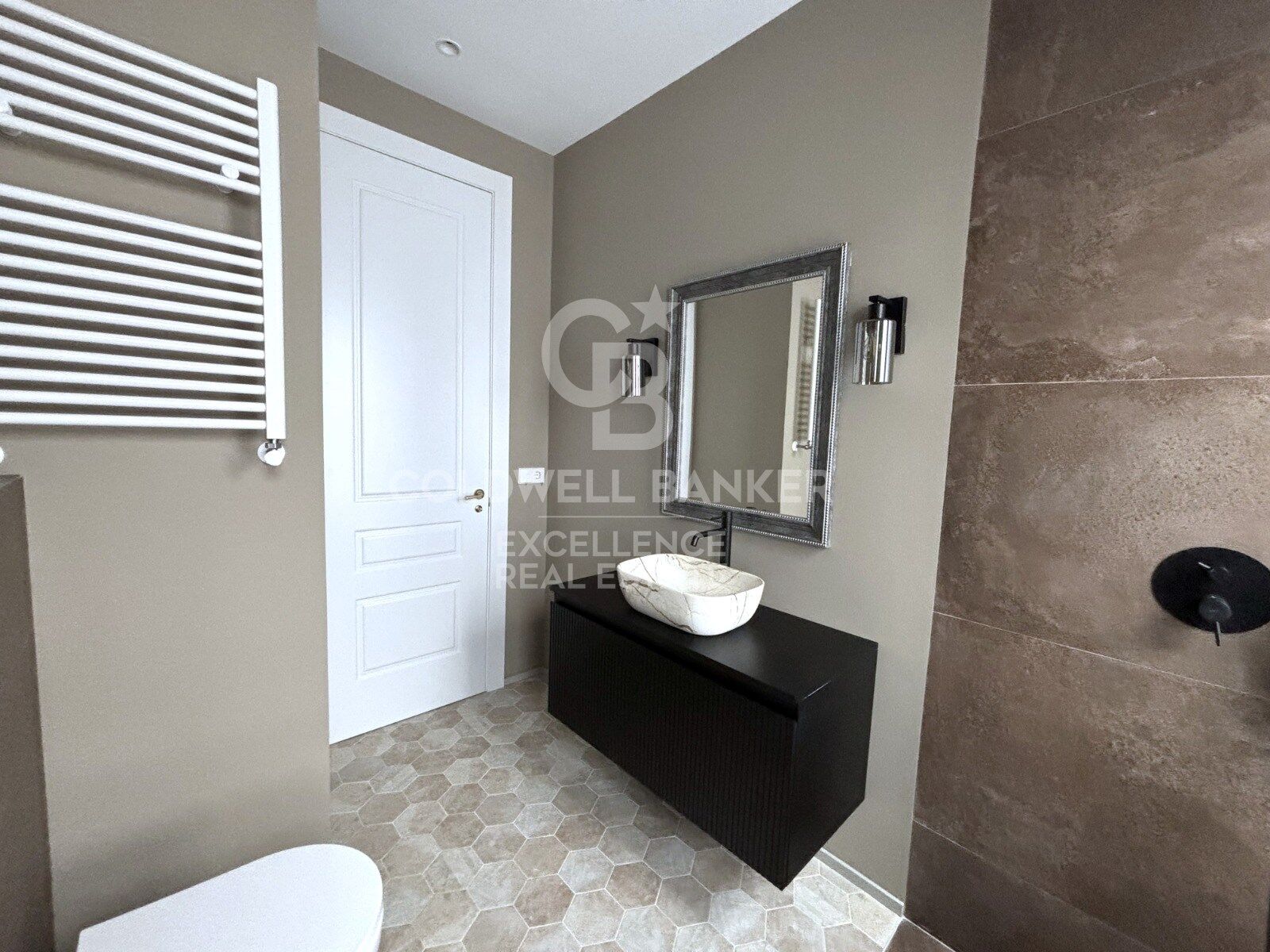 Huoneisto Valencia, Espanja 3 makuuhuonetta, 153 m2 No. 178436