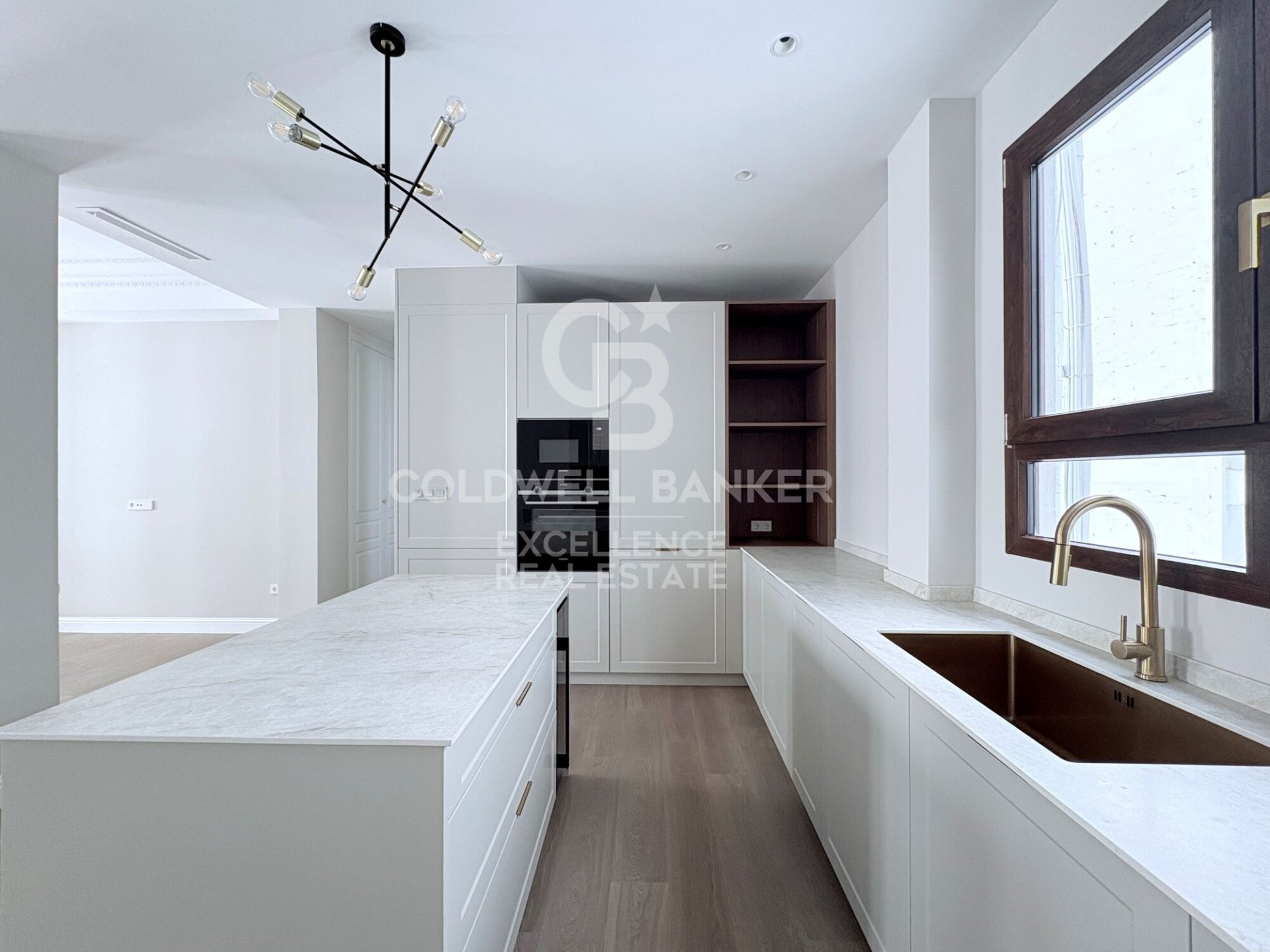 Huoneisto Valencia, Espanja 3 makuuhuonetta, 153 m2 No. 178436