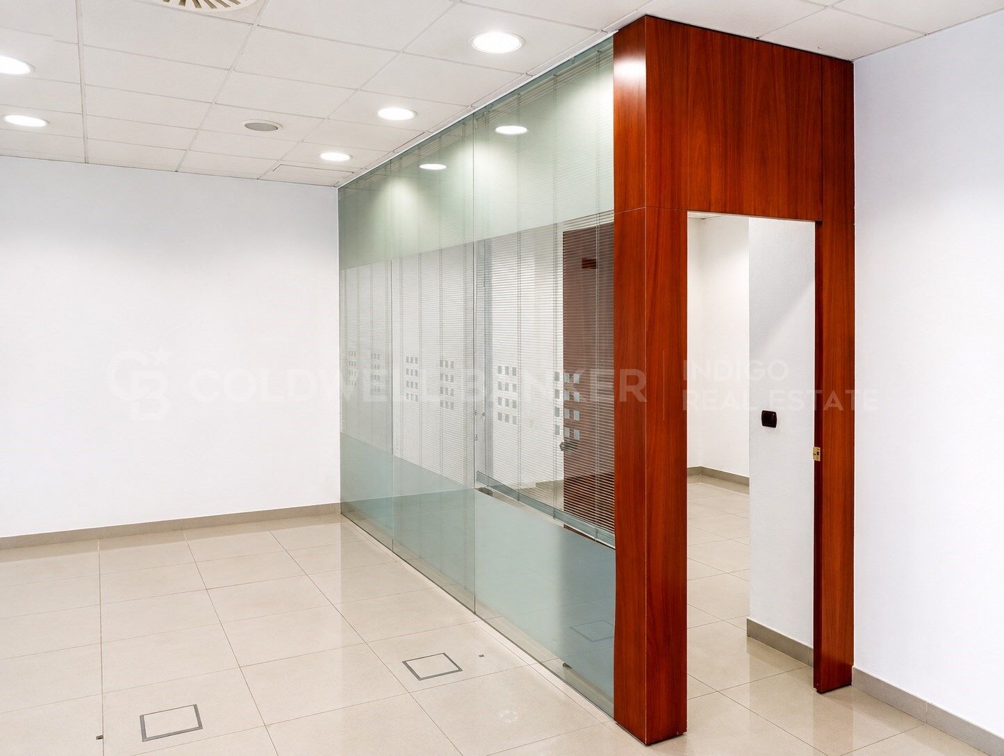 Propiedad comercial en Vigo, Pontevedra, España 151 m2 No. 178433