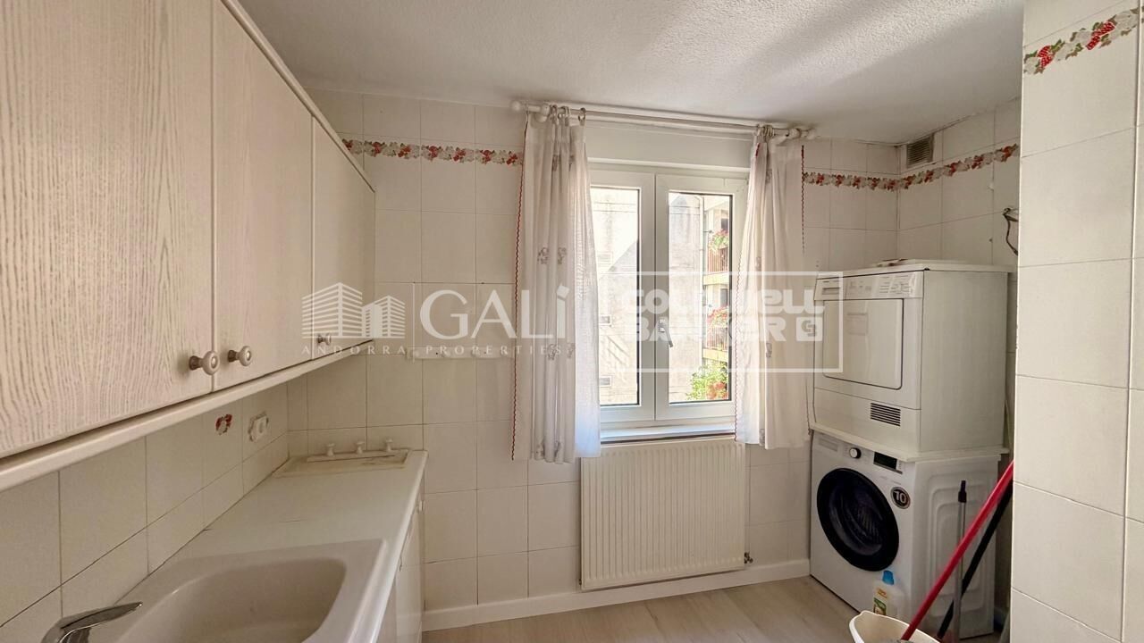 Apartment à Principado De Andorra (Ninguna Poblacion Tiene C.P.), Lleida, Espagne 4 chambres, 130 m2 No. 178432