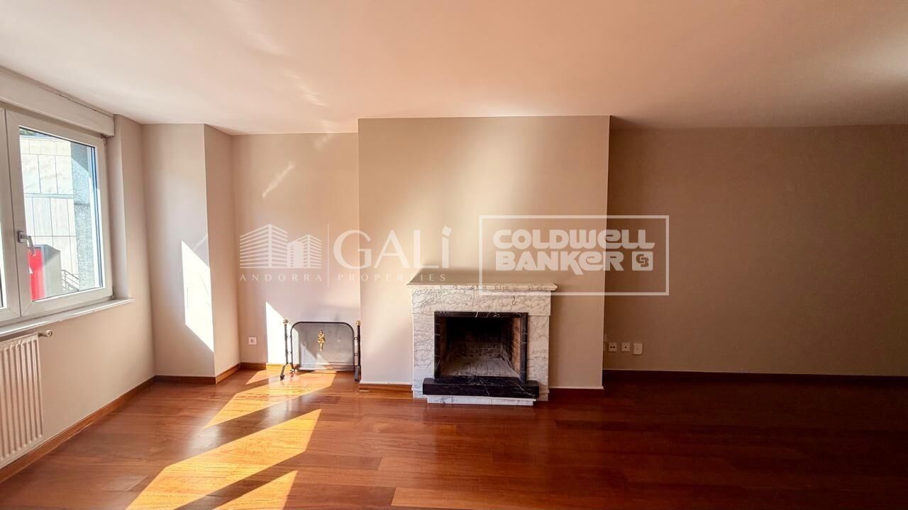 Apartment à Principado De Andorra (Ninguna Poblacion Tiene C.P.), Lleida, Espagne 4 chambres, 130 m2 No. 178432