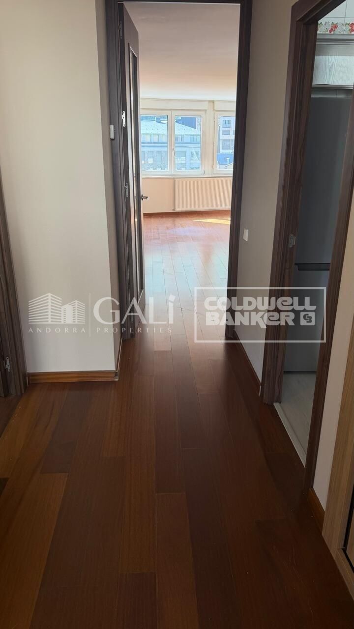 Apartment à Principado De Andorra (Ninguna Poblacion Tiene C.P.), Lleida, Espagne 4 chambres, 130 m2 No. 178432