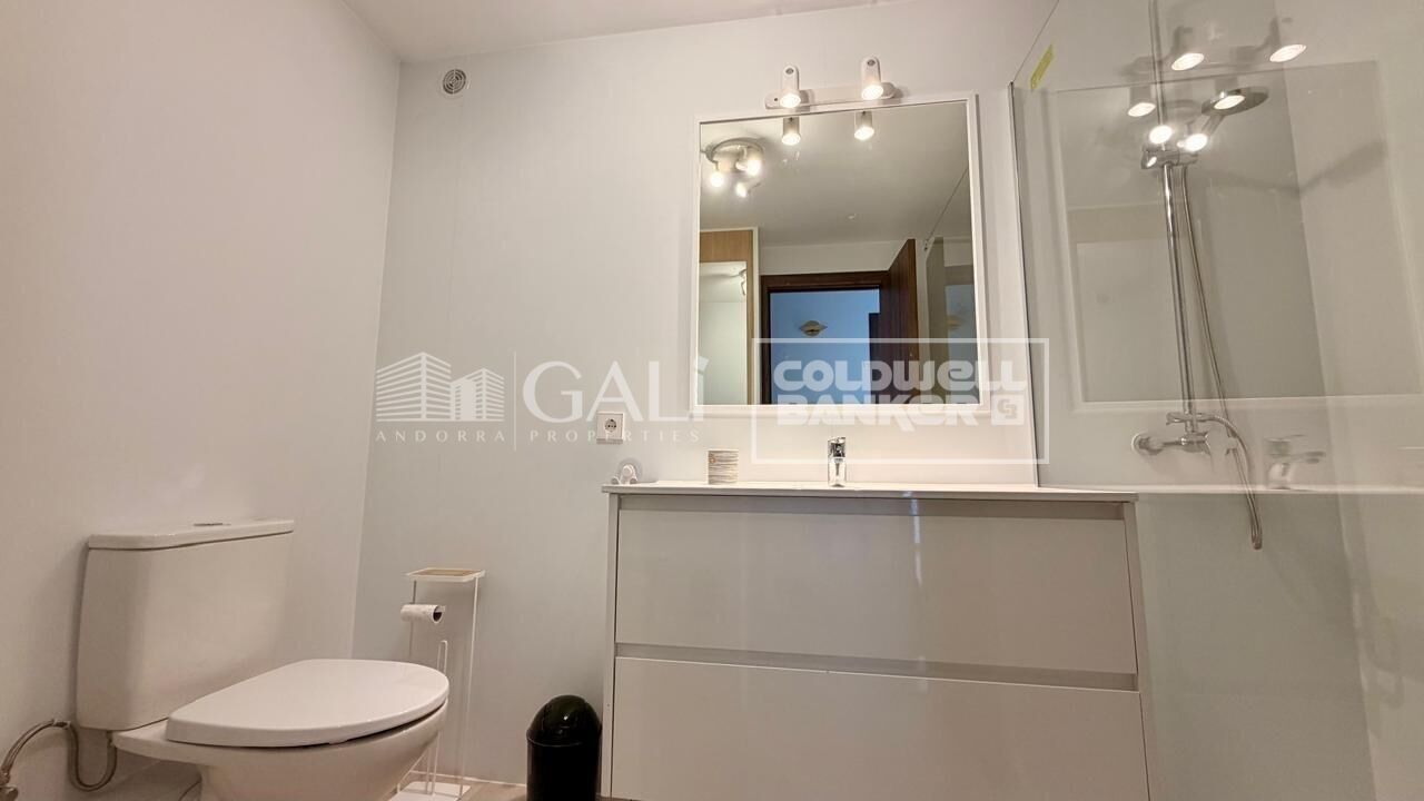 Apartment à Principado De Andorra (Ninguna Poblacion Tiene C.P.), Lleida, Espagne 4 chambres, 130 m2 No. 178432