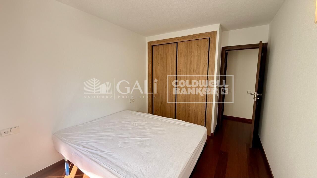Apartment à Principado De Andorra (Ninguna Poblacion Tiene C.P.), Lleida, Espagne 4 chambres, 130 m2 No. 178432