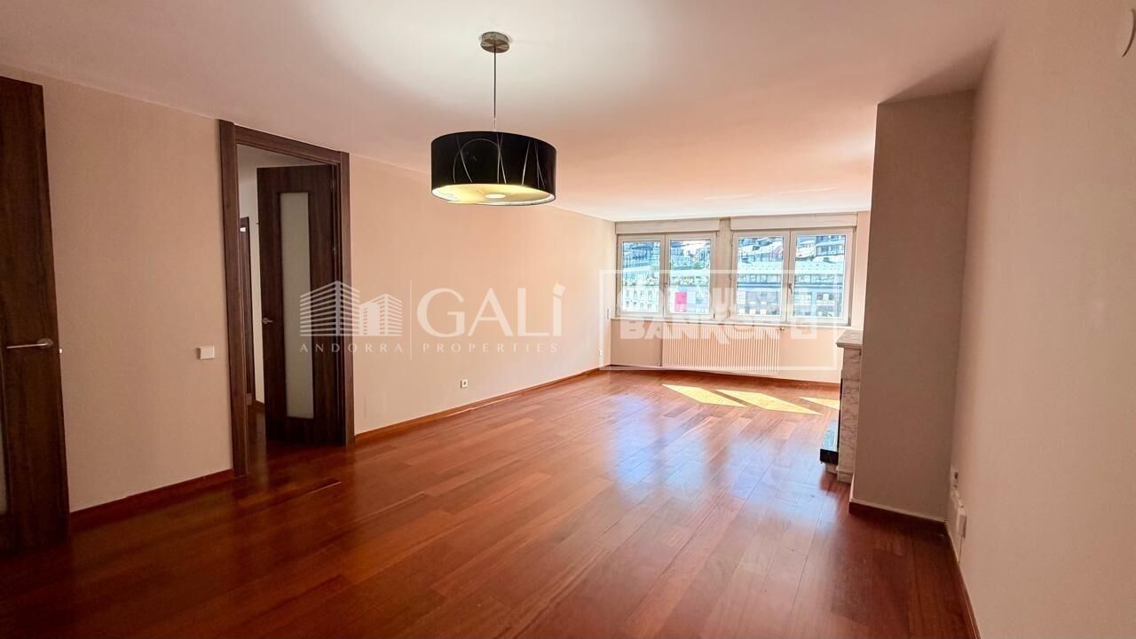 Apartment à Principado De Andorra (Ninguna Poblacion Tiene C.P.), Lleida, Espagne 4 chambres, 130 m2 No. 178432