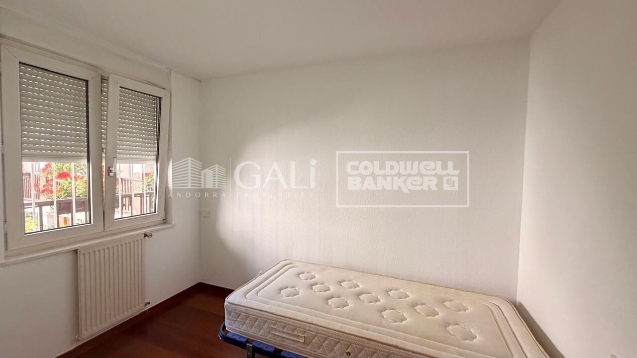 Apartment à Principado De Andorra (Ninguna Poblacion Tiene C.P.), Lleida, Espagne 4 chambres, 130 m2 No. 178432