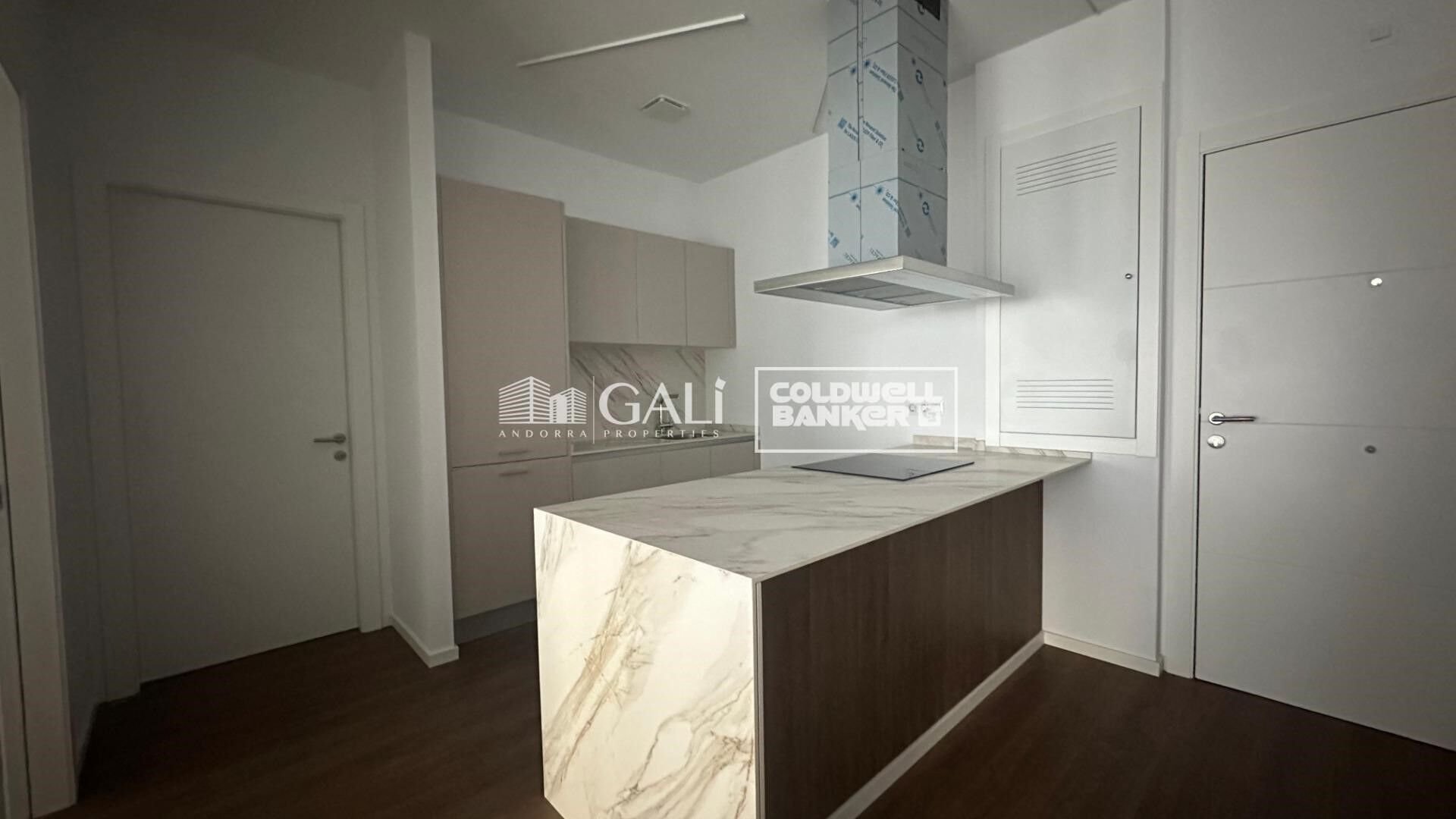 Apartment à Principado De Andorra (Ninguna Poblacion Tiene C.P.), Lleida, Espagne 1 chambre, 68 m2 No. 178434