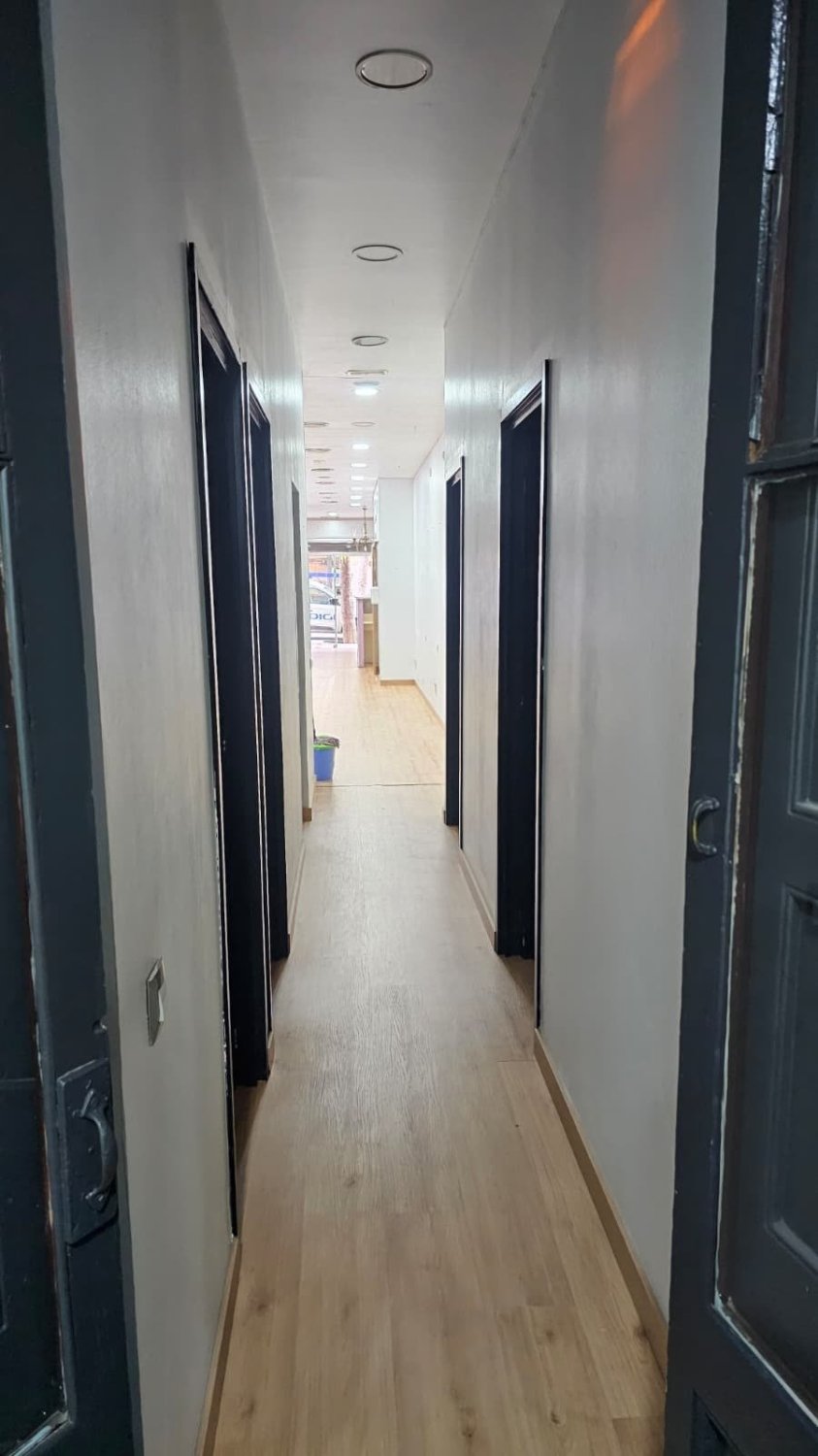 Commercial property in L'Eixample, Barcelona, Spain 103 sq.m. No. 150068