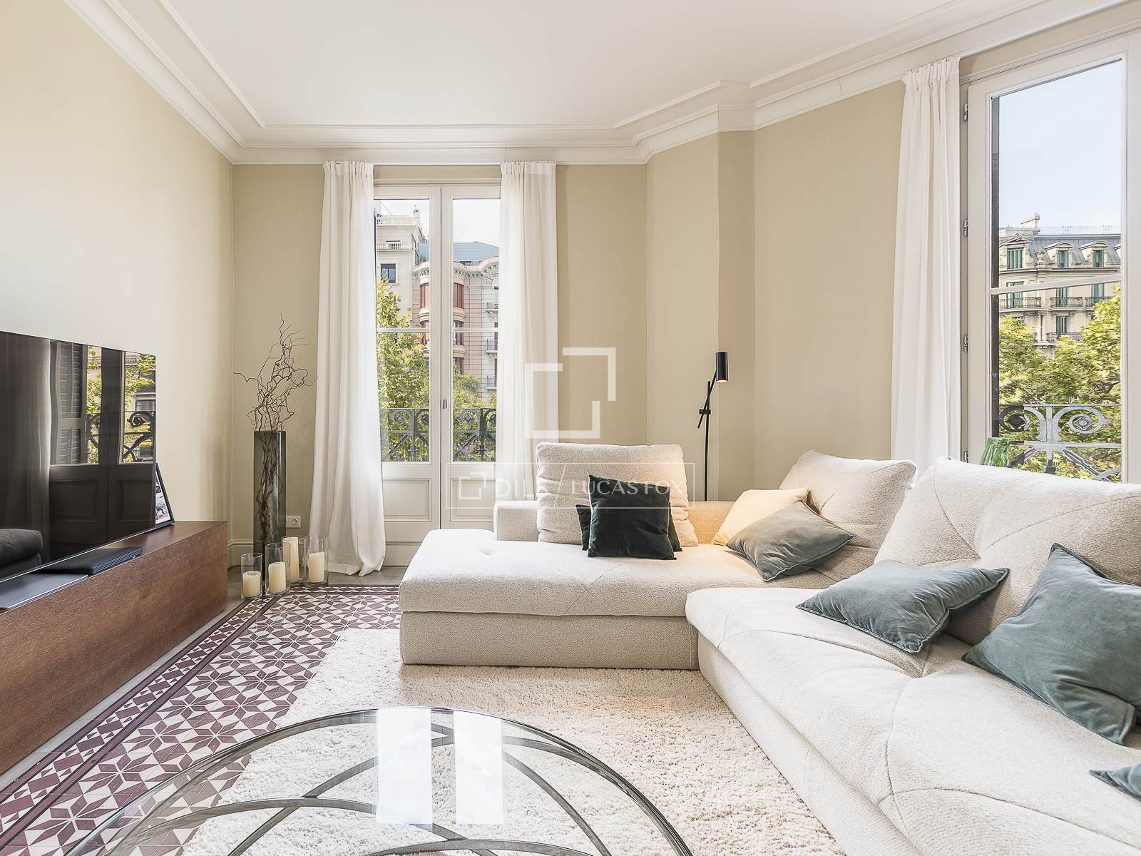 Apartment in Barcelona, Spain 3 bedrooms, 189 sq.m. No. 164640