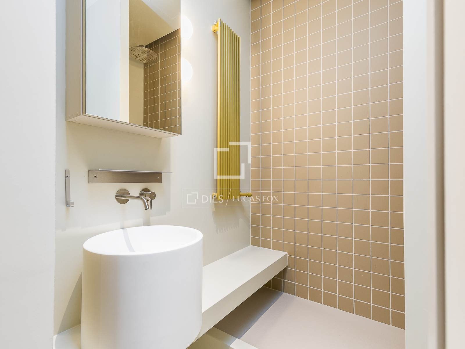 Apartment in Barcelona, Spain 3 bedrooms, 189 sq.m. No. 164640