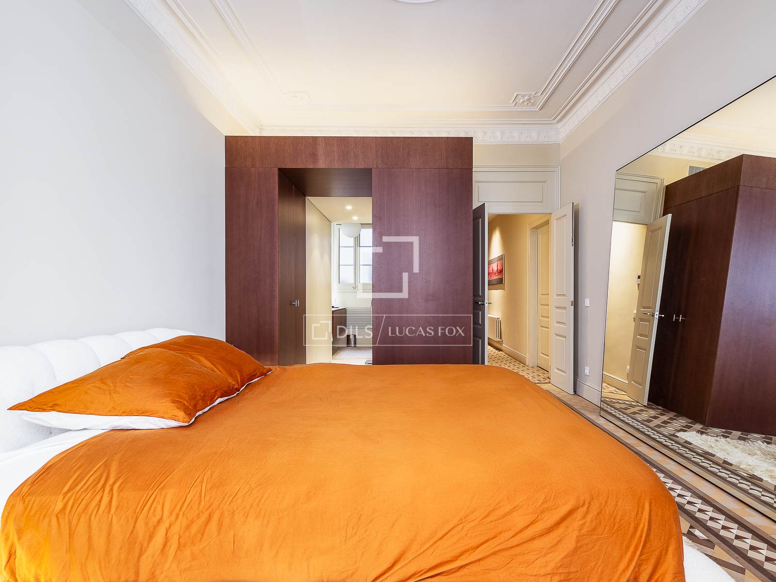 Apartment in Barcelona, Spain 3 bedrooms, 189 sq.m. No. 164640