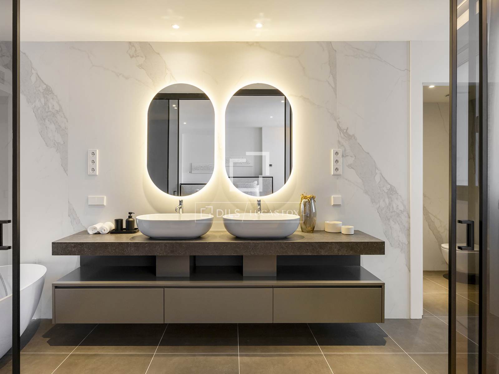 Appartamento a Barcelona, Spagna 3 camere da letto, 166 mq. N° 164638