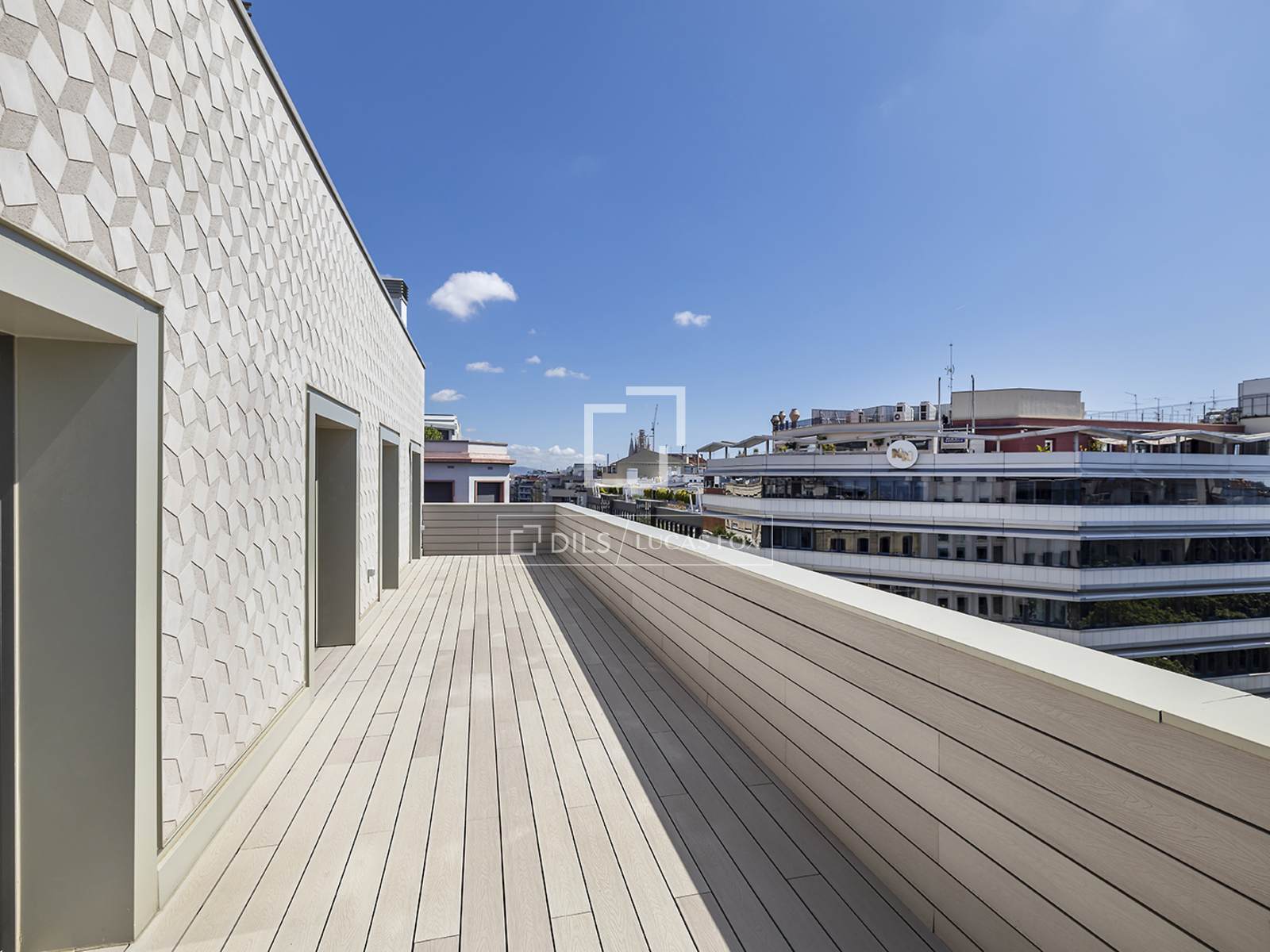 Penthouse in Barcelona, Spain 3 bedrooms, 368 sq.m. No. 164639