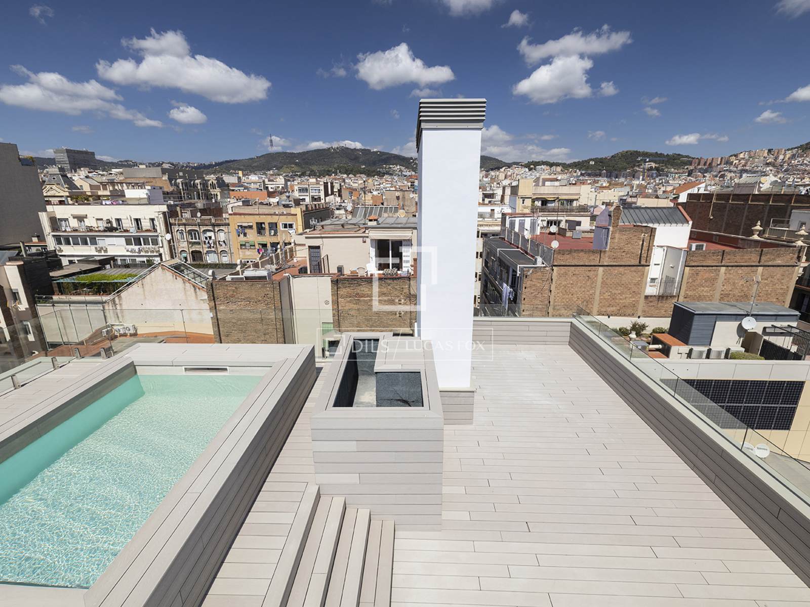 Penthouse in Barcelona, Spain 3 bedrooms, 368 sq.m. No. 164639