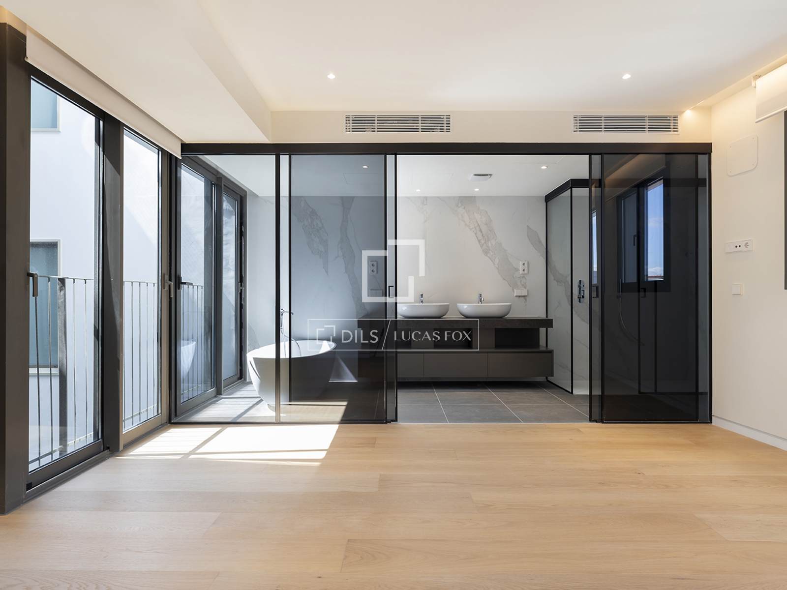 Penthouse in Barcelona, Spain 3 bedrooms, 368 sq.m. No. 164639