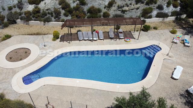 Proprietà commerciale a Taberno, Almeria, Spagna 8 camere da letto, 380 mq. N° 77997