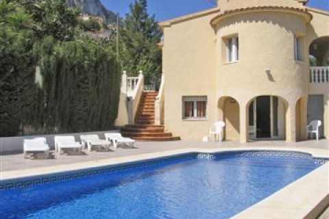 Huvila Calpe, Alicante, Espanja 6 makuuhuonetta, 206 m2 No. 107380