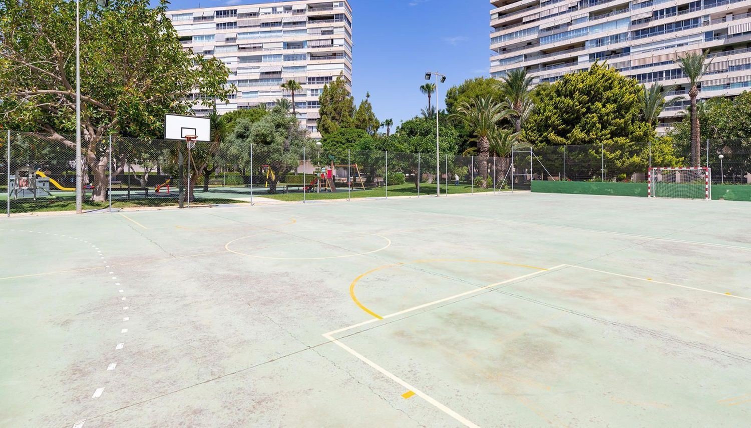 Dzīvoklis Alicante, Spānijā 4 istabas, 140 m2 Nr. 193608