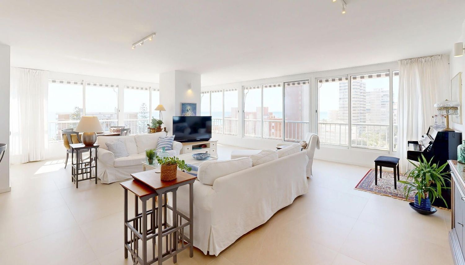 Dzīvoklis Alicante, Spānijā 4 istabas, 140 m2 Nr. 193608