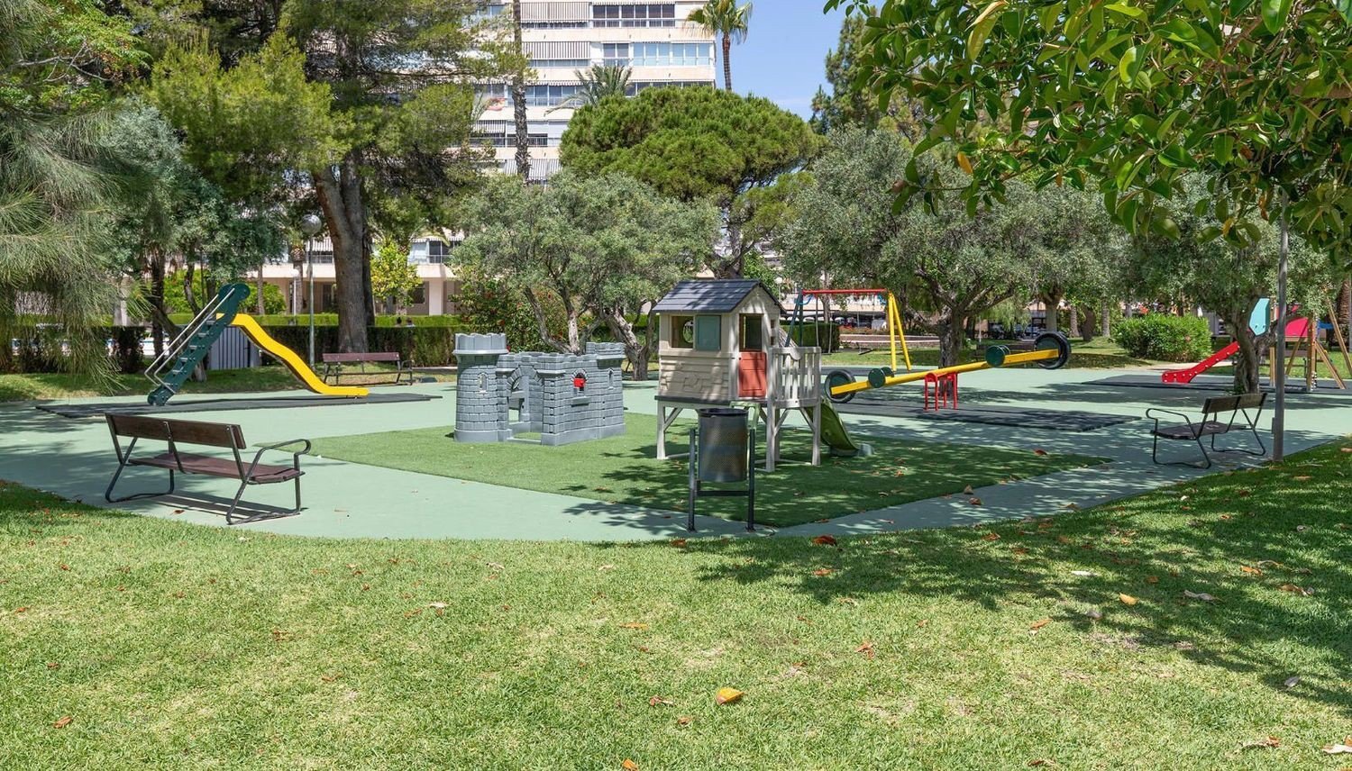 Dzīvoklis Alicante, Spānijā 4 istabas, 140 m2 Nr. 193608