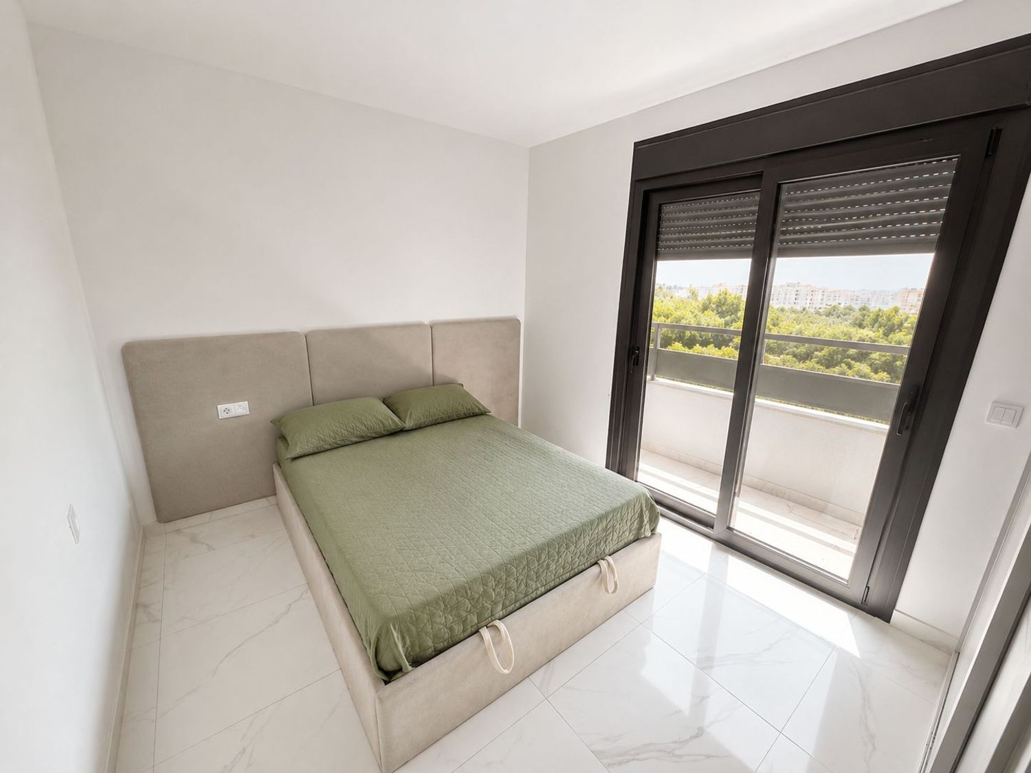 Dzīvoklis Alicante, Spānijā 4 istabas, 165 m2 Nr. 193606