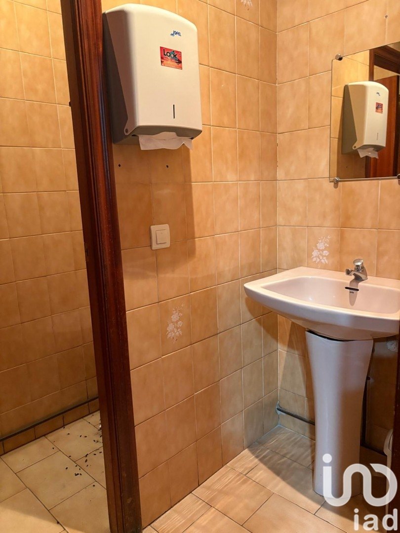 Commercial property à Aviles, Asturias, Espagne 76 m2 No. 185640
