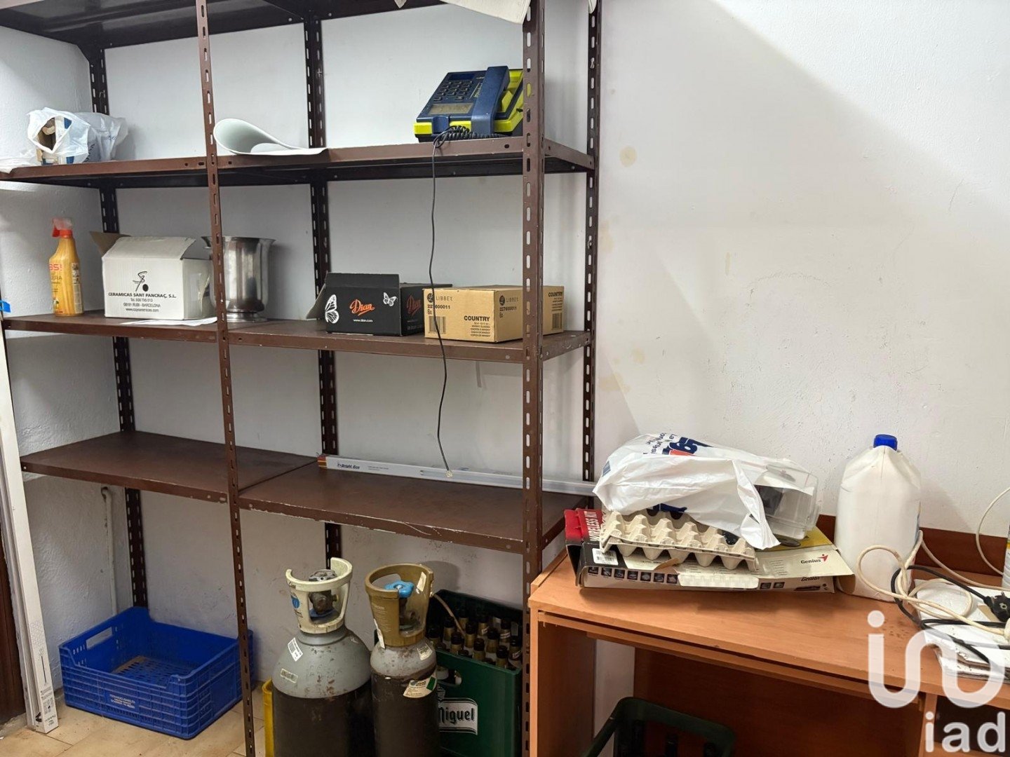 Commercial property à Aviles, Asturias, Espagne 76 m2 No. 185640