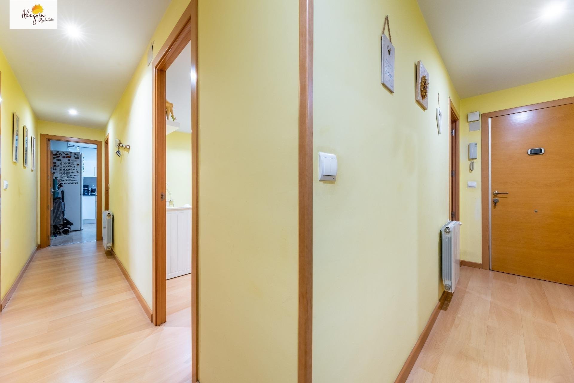Apartment in Alicante, Spain 3 bedrooms, 88 sq.m. No. 165799
