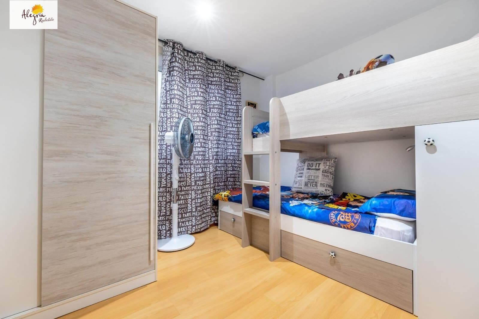Apartment in Alicante, Spain 3 bedrooms, 88 sq.m. No. 165799