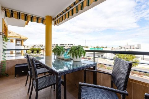 Appartamento a Dehesa De Campoamor, Alicante, Spagna 2 camere da letto, 100 mq. N° 181150