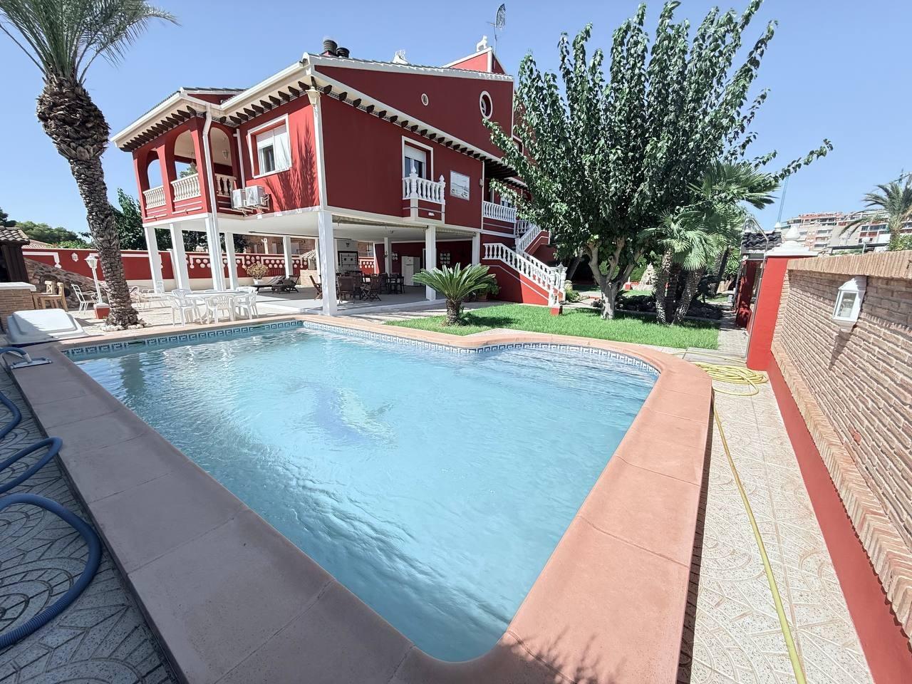 Villa in Dehesa De Campoamor, Alicante, Spanien 5 Schlafzimmer, 280 m2 Nr. 138005