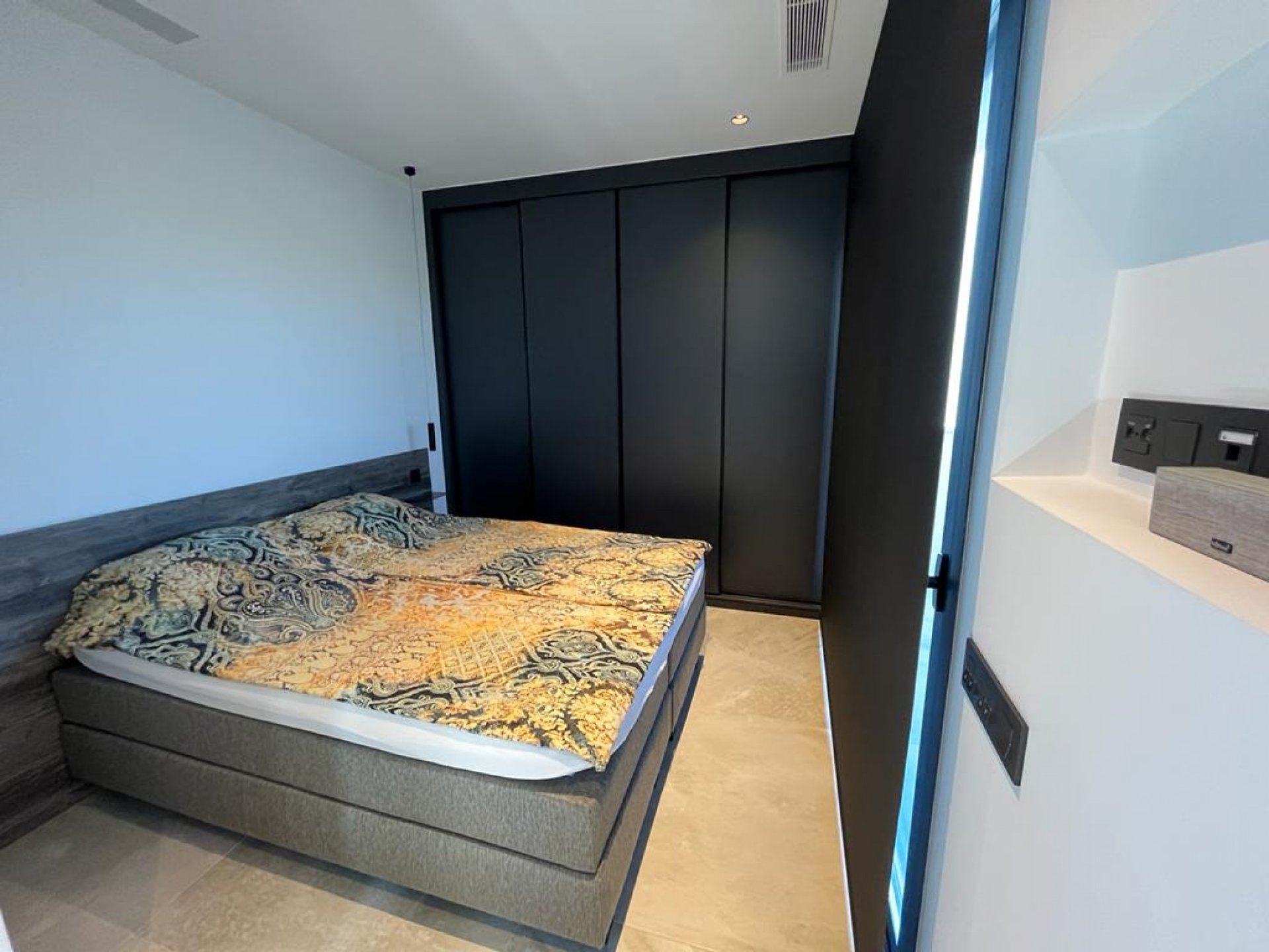 Вилла в Рохалес, Аликанте, Испания 5 спален, 130м2 №138006
