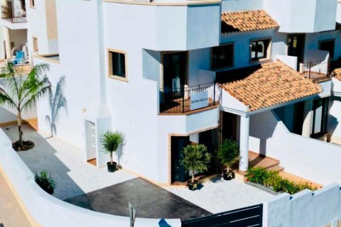 Villa Alicante, Spānijā 3 istabas, 94 m2 Nr. 143999
