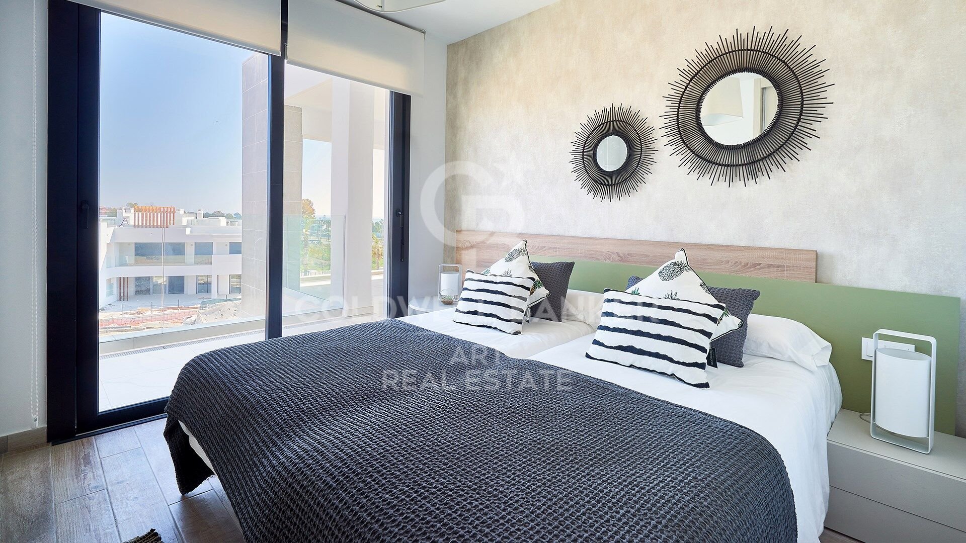 Dzīvoklis Estepona, Malaga, Spānijā 2 istabas, 187 m2 Nr. 158136