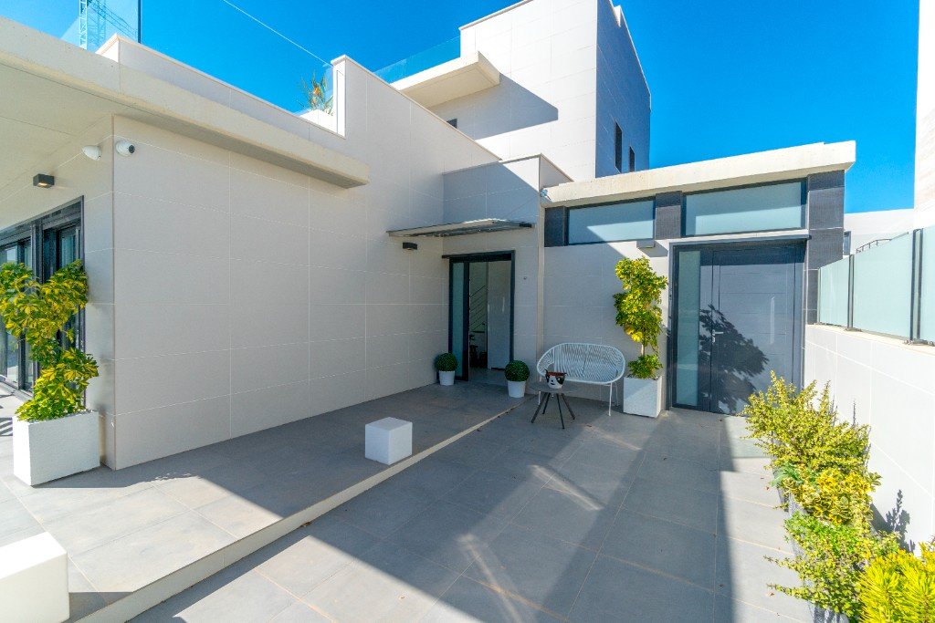 Huvila Dehesa De Campoamor, Alicante, Espanja 3 makuuhuonetta, 200 m2 No. 144802