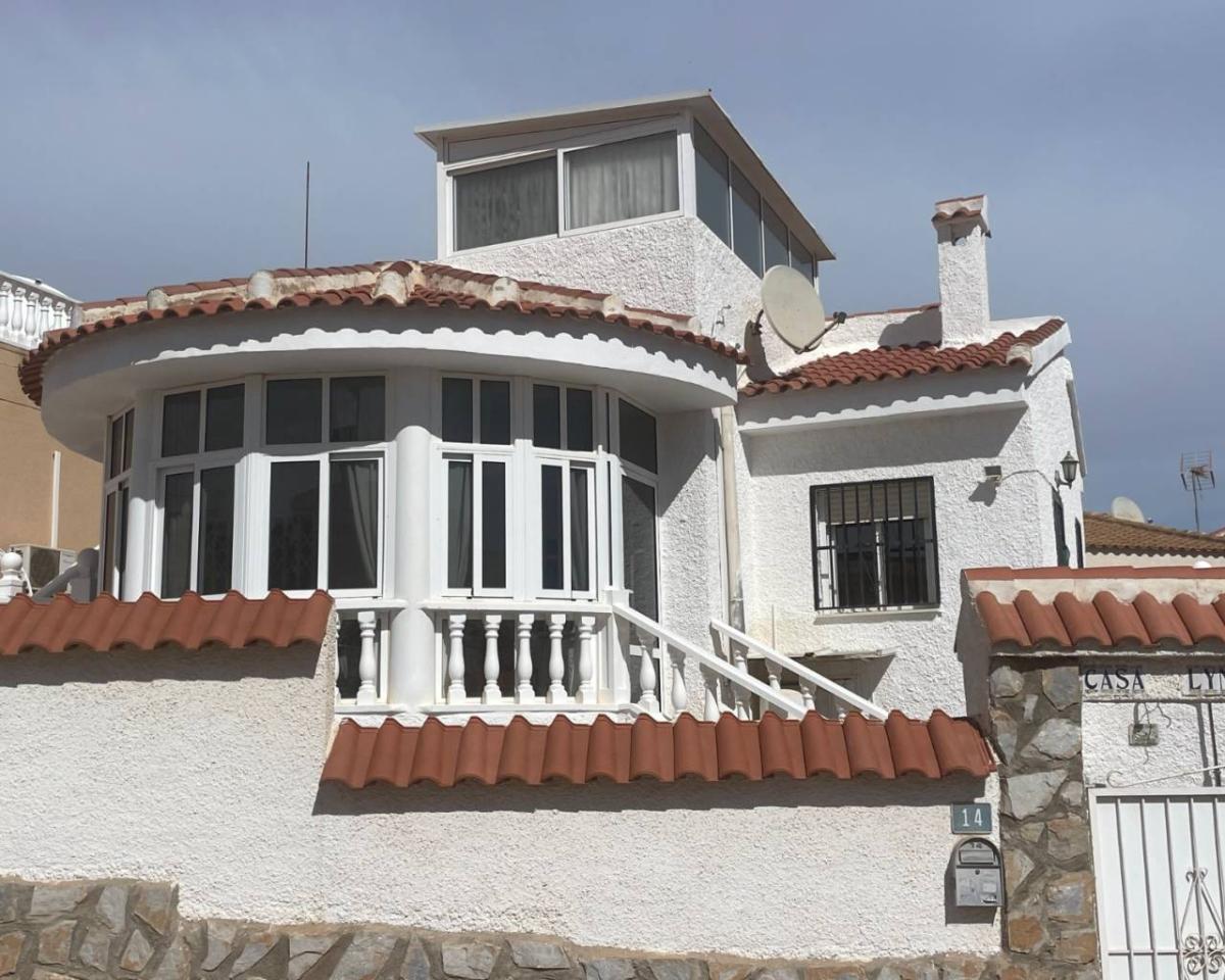 Вилла в Сьюдад Кесада, Аликанте, Испания 2 спальни, 70м2 №149093