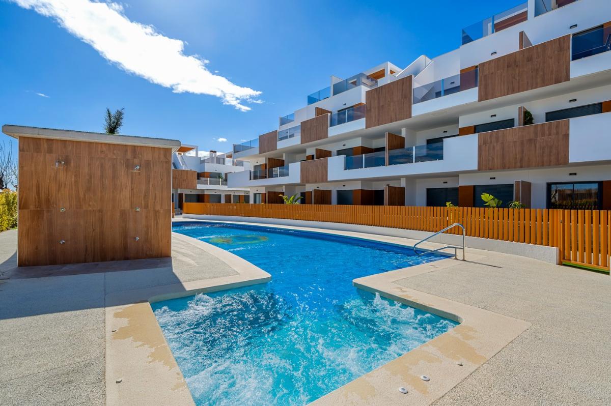 Apartamento en Pilar de la Horadada, Alicante, España 2 dormitorios, 70 m2 No. 149090
