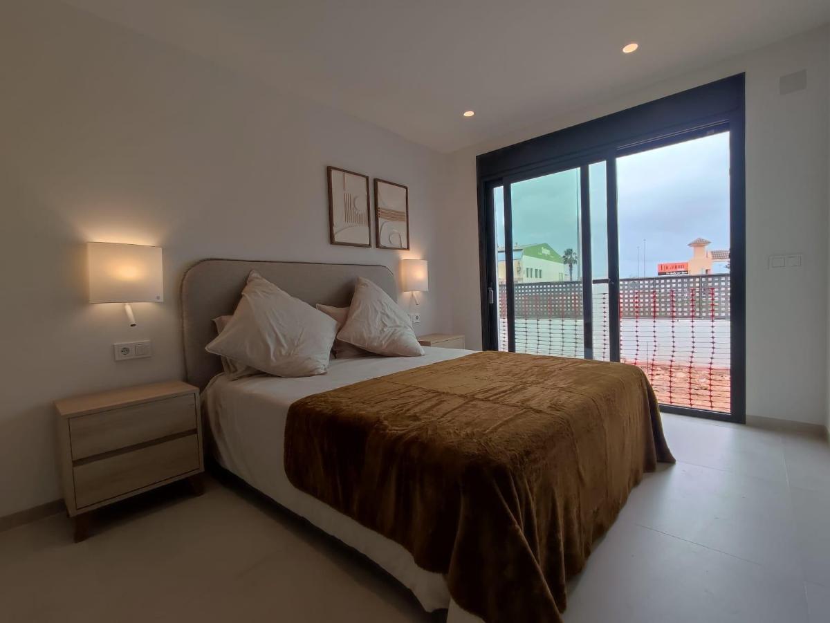 Dzīvoklis Los Alcazares, Murcia, Spānijā 2 istabas, 76 m2 Nr. 149095