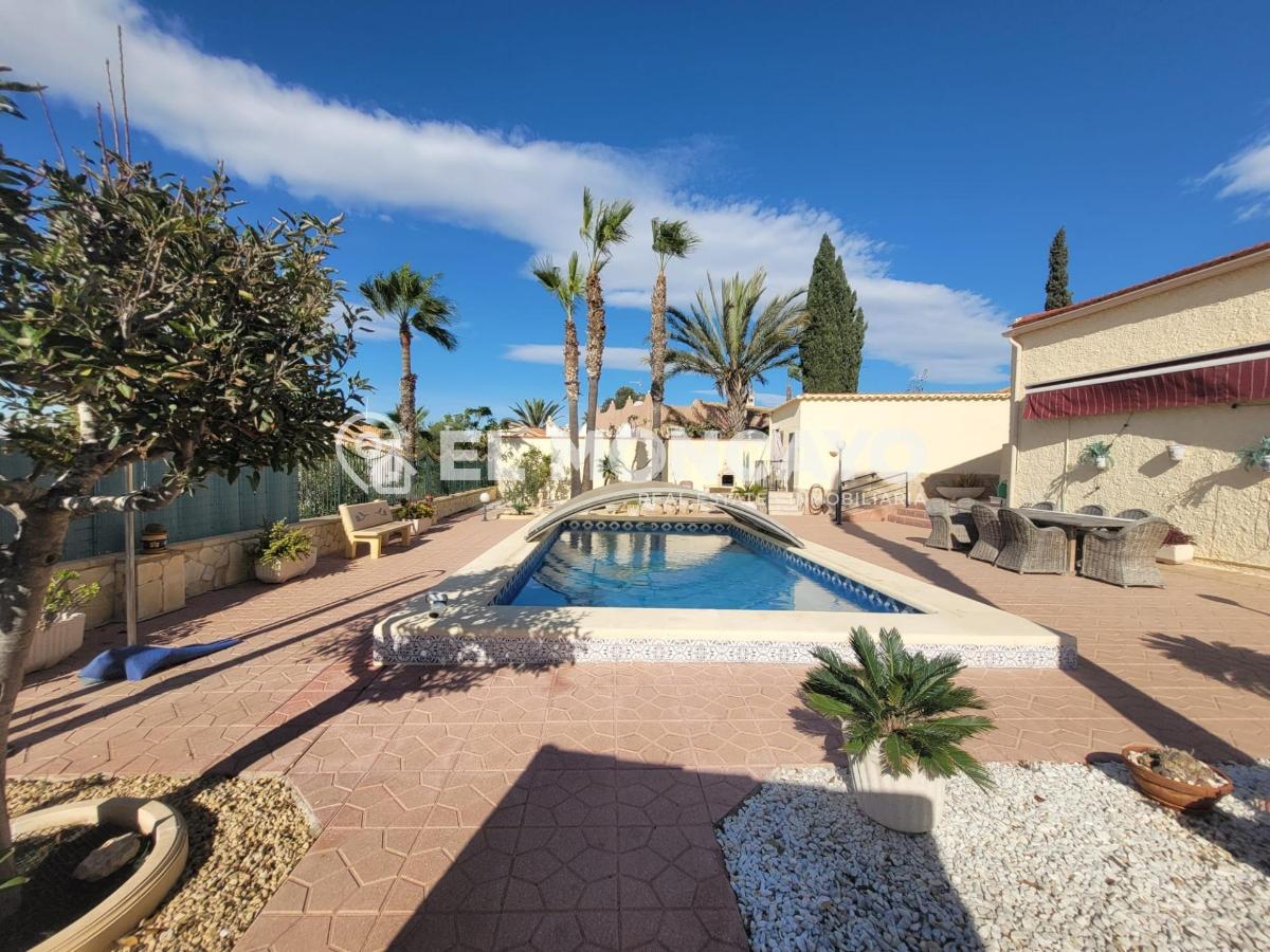 Villa à San Fulgencio, Alicante, Espagne 3 chambres, 212 m2 No. 149094