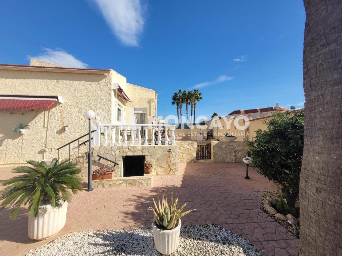 Villa à San Fulgencio, Alicante, Espagne 3 chambres, 212 m2 No. 149094