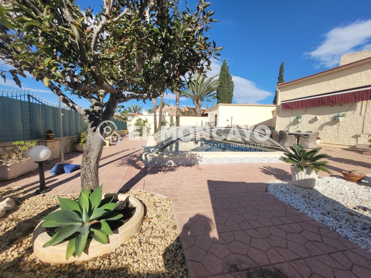 Villa à San Fulgencio, Alicante, Espagne 3 chambres, 212 m2 No. 149094