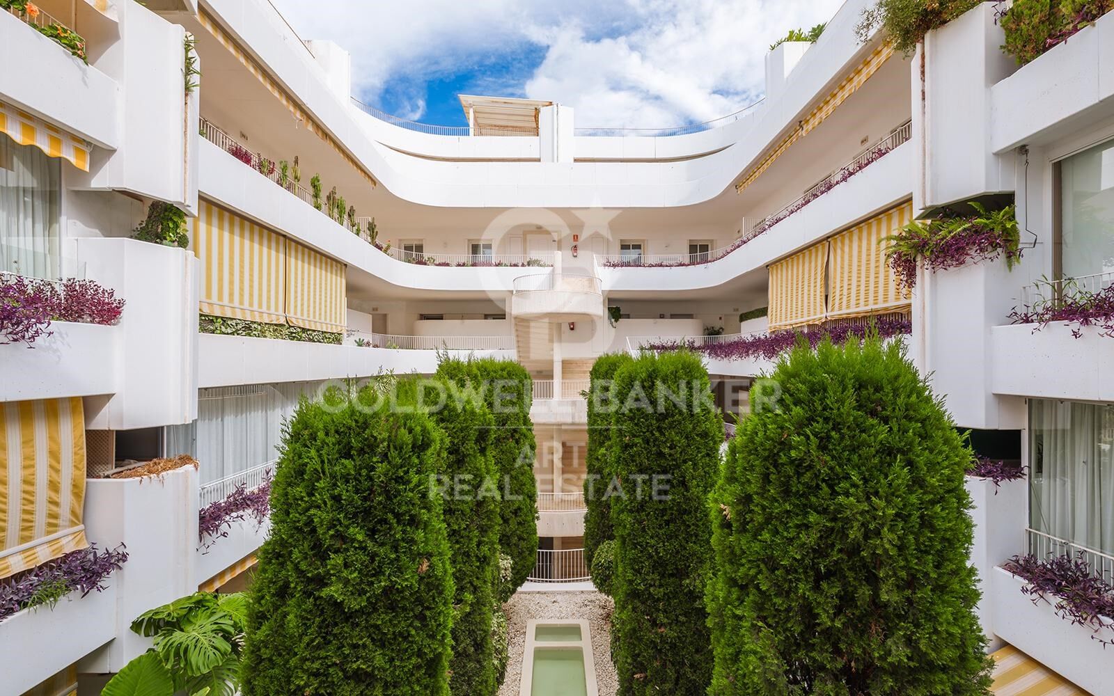 Apartamento en Marbella, Málaga, España 3 dormitorios, 317 m2 No. 158822