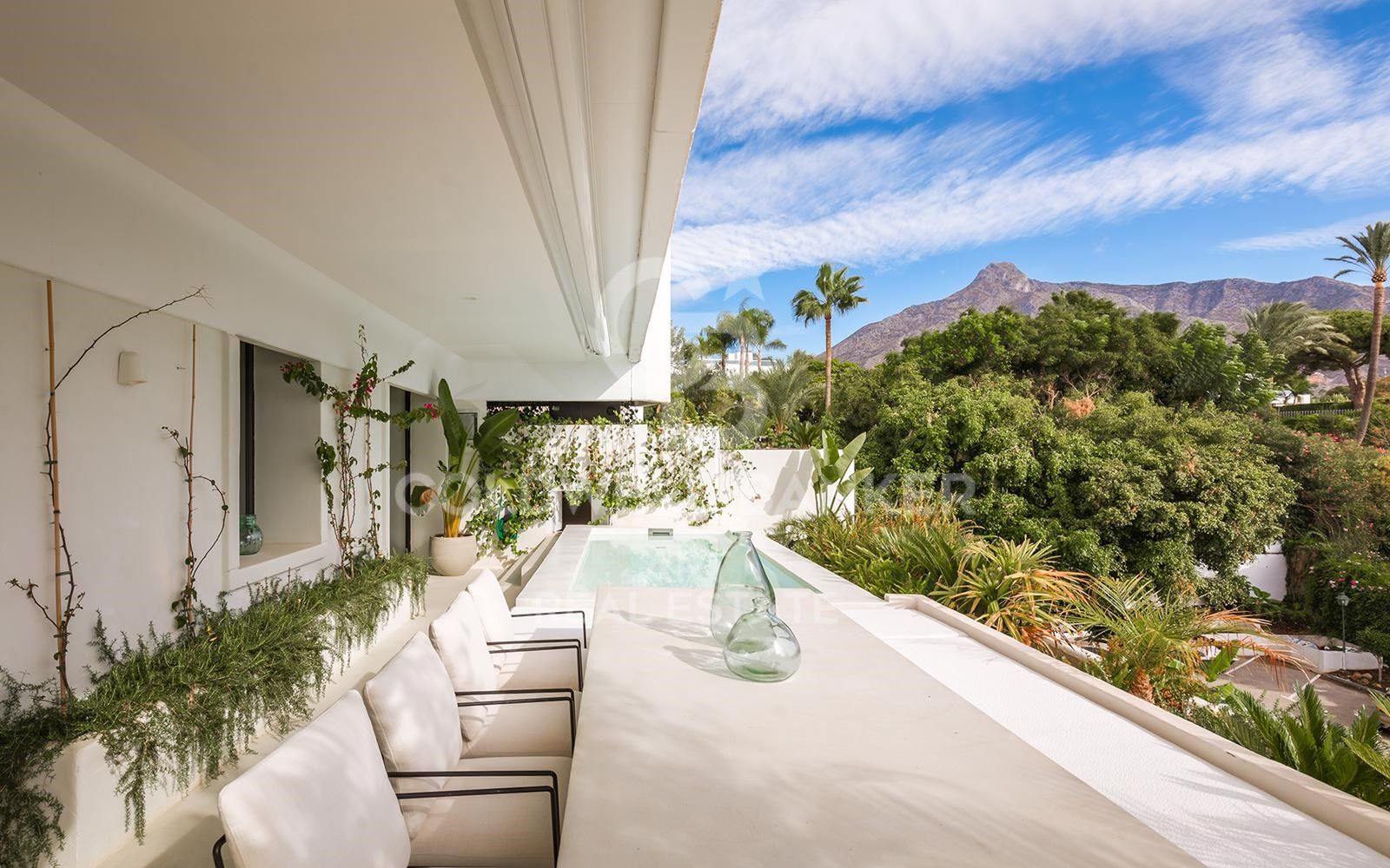 Apartamento en Marbella, Málaga, España 3 dormitorios, 317 m2 No. 158822