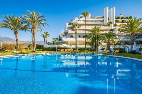 Huoneisto Marbella, Malaga, Espanja 3 makuuhuonetta, 317 m2 No. 158822