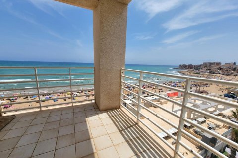 Appartamento a Torrevieja, Alicante, Spagna 2 camere da letto, 60 mq. N° 163153