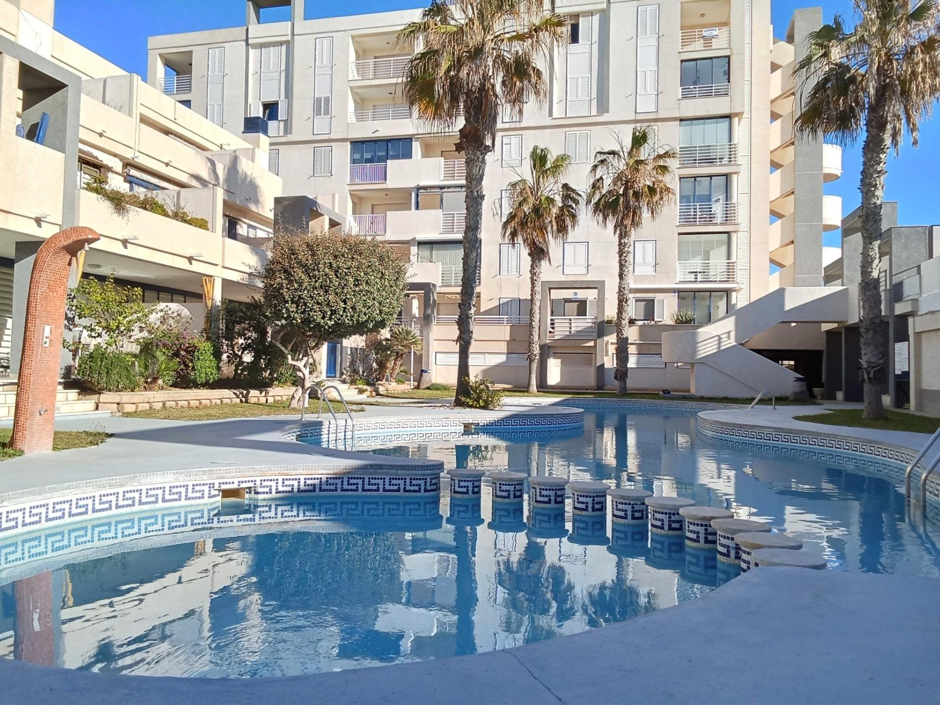 Lägenhet i Torrevieja, Alicante, Spanien 2 sovrum, 60 kvm. Nr. 163153