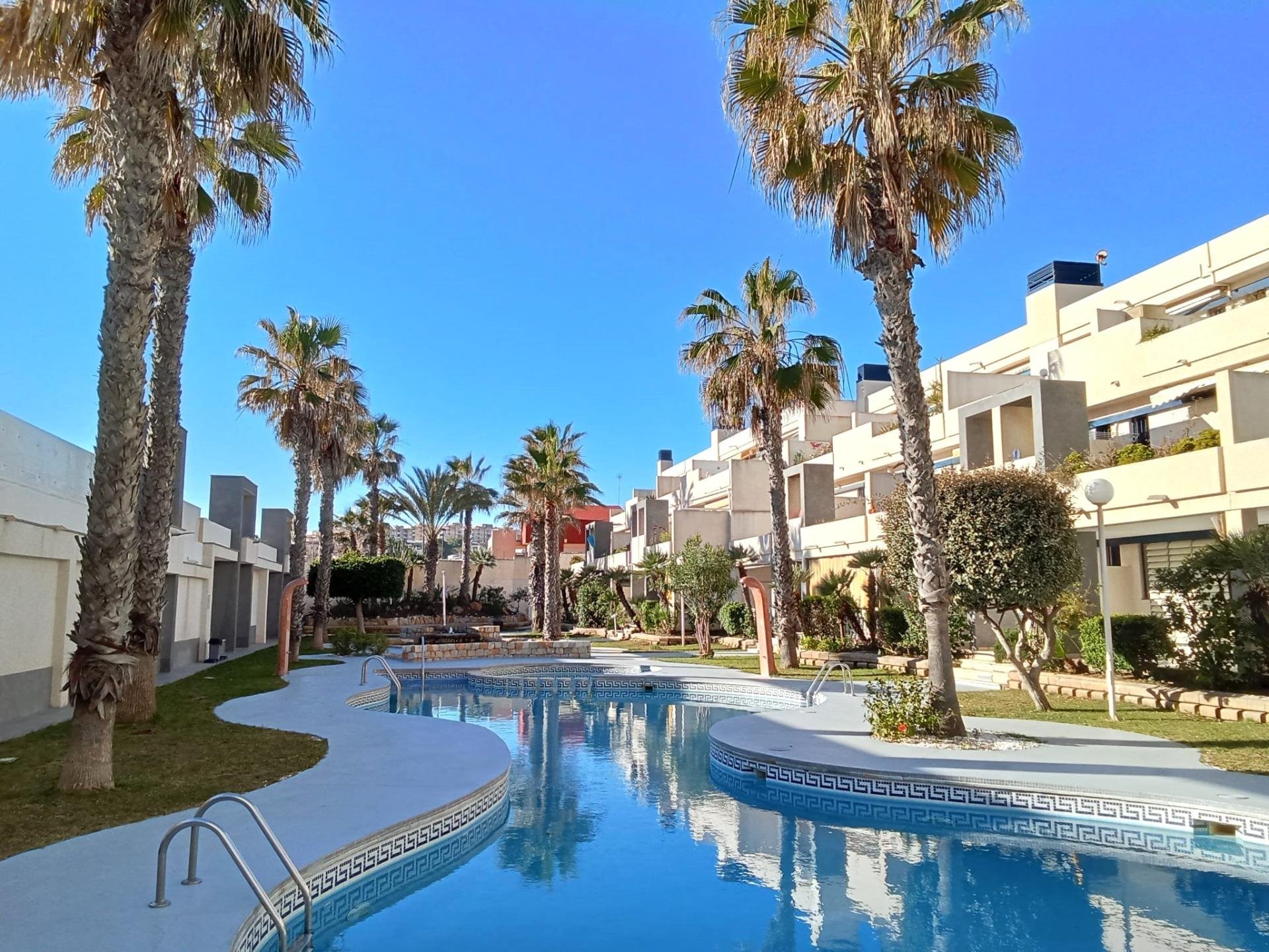 Lägenhet i Torrevieja, Alicante, Spanien 2 sovrum, 60 kvm. Nr. 163153